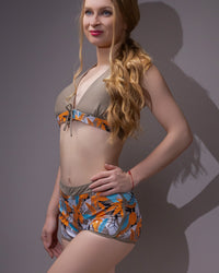 Two pieces swimwear suit