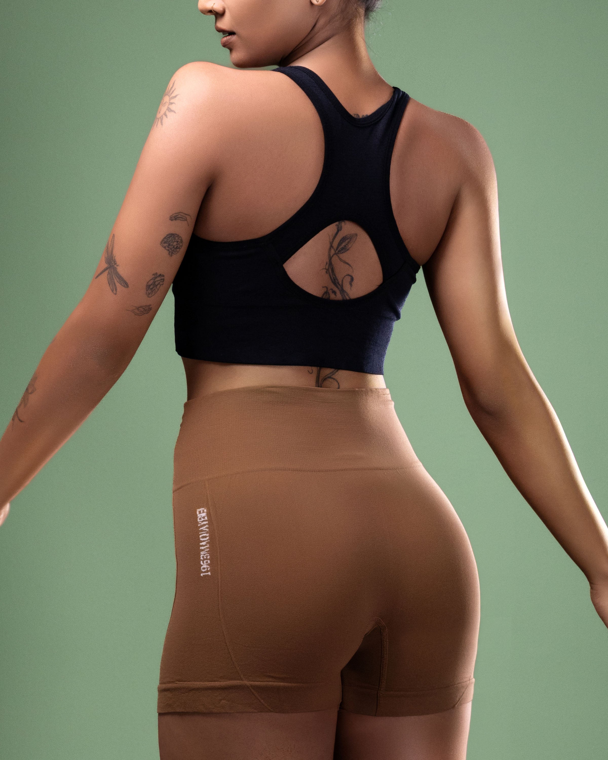 Seamfree Knitted Yoga Shorts