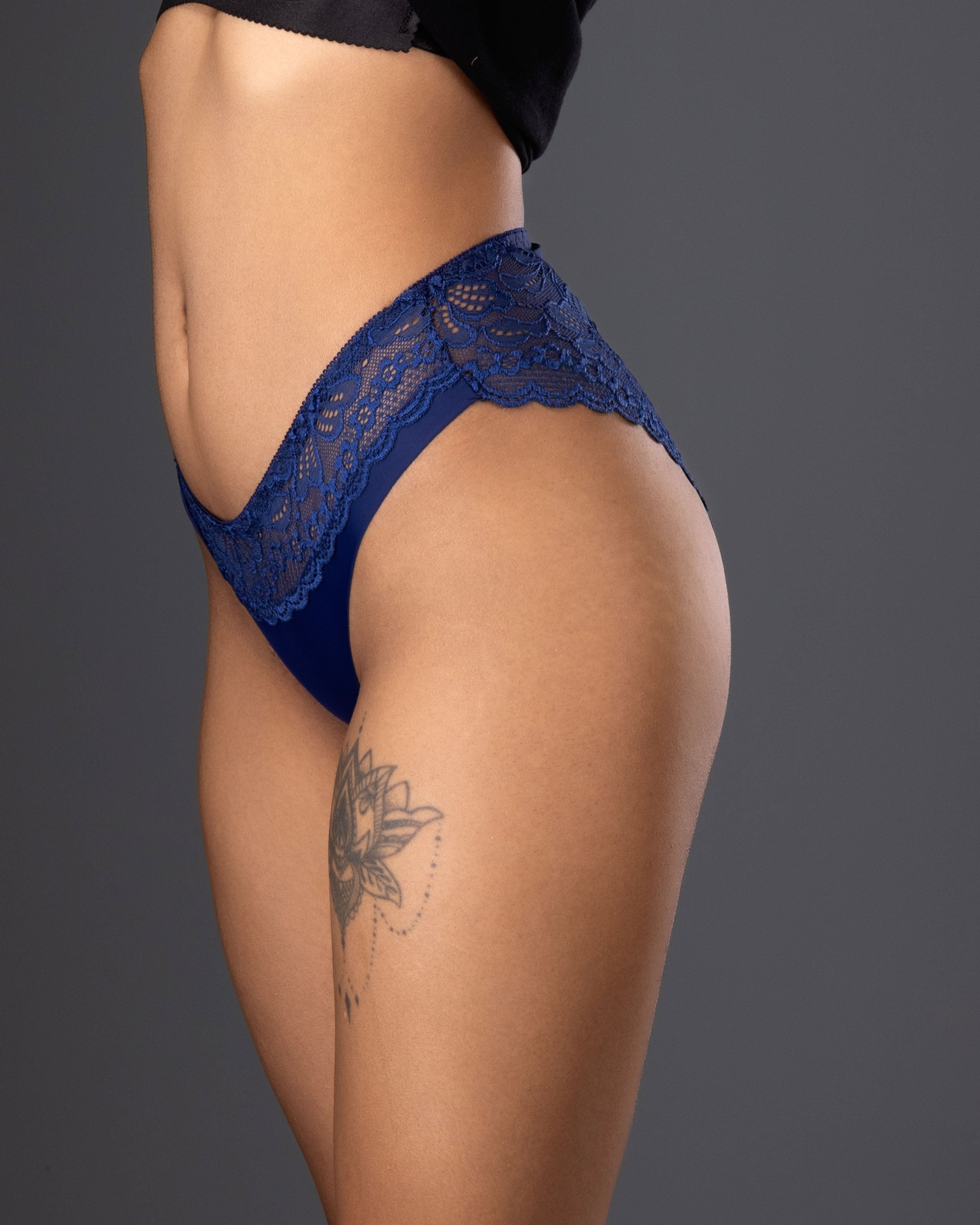 Lace bikini