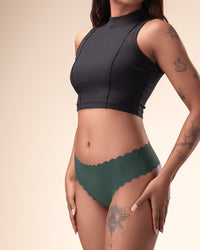 Seamless Scalloped Brief