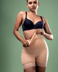 High-waist shaping short