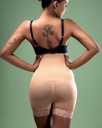 High-waist shaping short